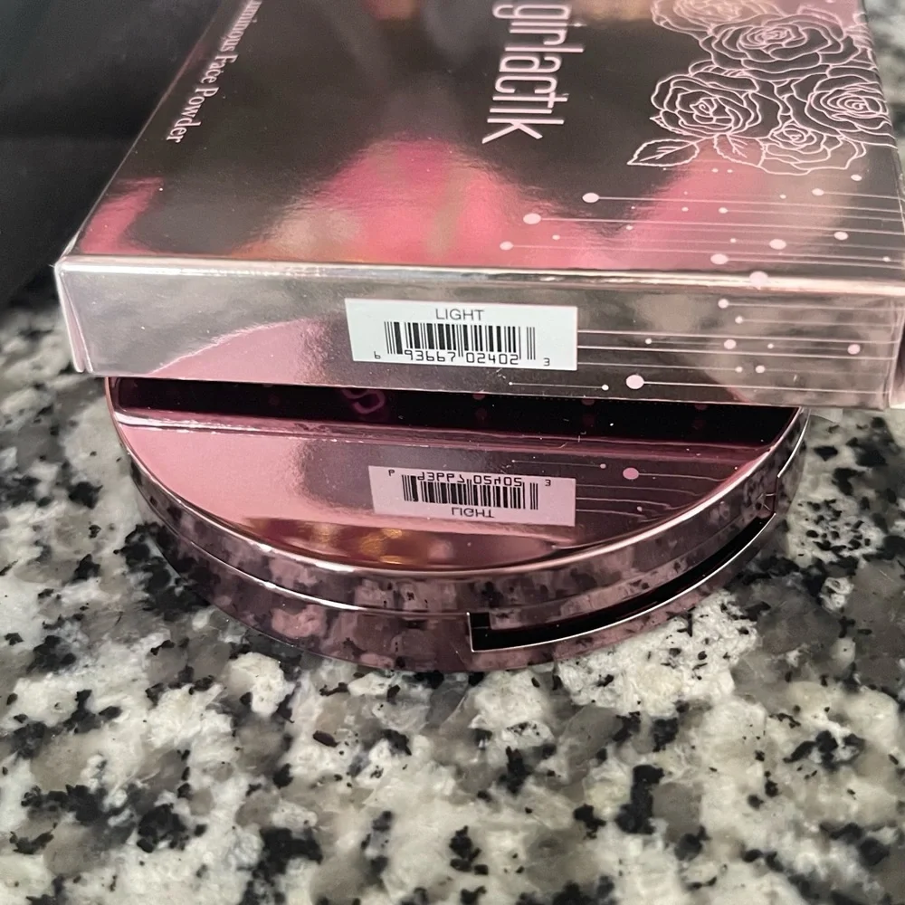 GIRLACTIK Luminous Face Powder BNIB